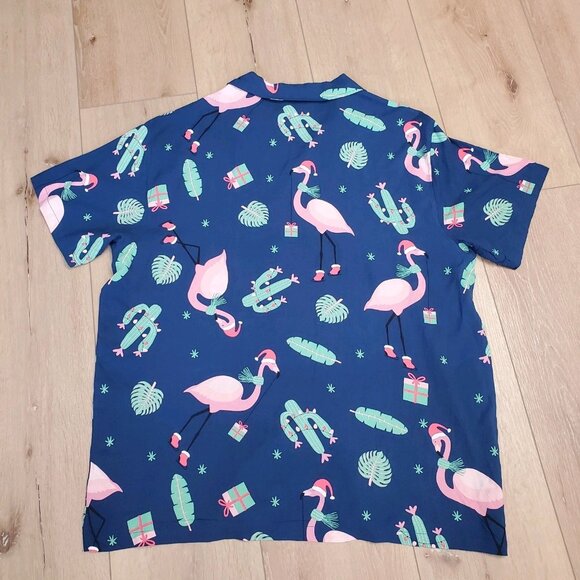 BIOWORLD Mens Holiday Flamingo Cactus Hawaiian Lights Button Down Shirt Xmas 2XL - Picture 2 of 10